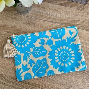 New Hand made makeup pouch with a cute tassel